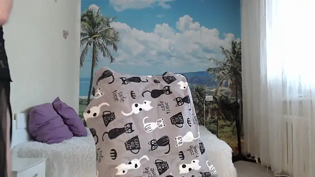 Snapshot of soaring_love chatting on 01/07/25, 07:31 soaring love online show from 01/07/25, 07:31