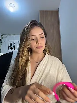 Snapshot of ShelbyHagen chatting on 10/30/25, 10:21 ShelbyHagen online show from 10/30/25, 10:21