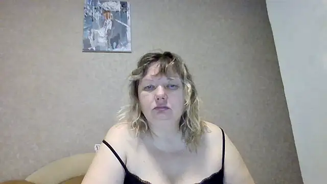 Snapshot of Lusi-777 chatting on 12/23/25, 08:45 Lusi-777 online show from 12/23/25, 08:45