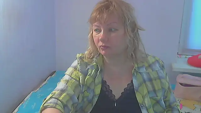 Snapshot of Lusi-777 chatting on 02/21/26, 11:44 Lusi-777 online show from 02/21/26, 11:44