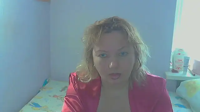 Snapshot of Lusi-777 chatting on 04/06/26, 09:21 Lusi-777 online show from 04/06/26, 09:21