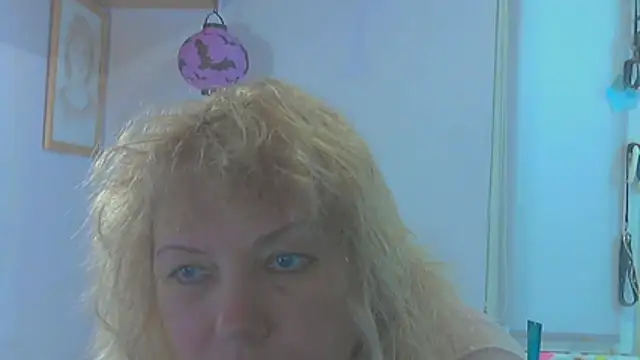 Snapshot of Lusi-777 chatting on 05/10/26, 02:33 Lusi-777 online show from 05/10/26, 02:33