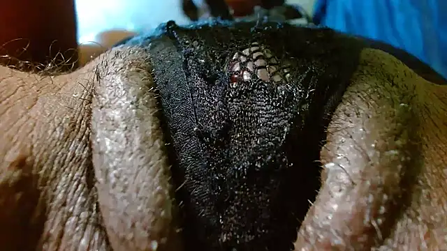 bethanywilson 23 online show from 11/28/25, 01:47