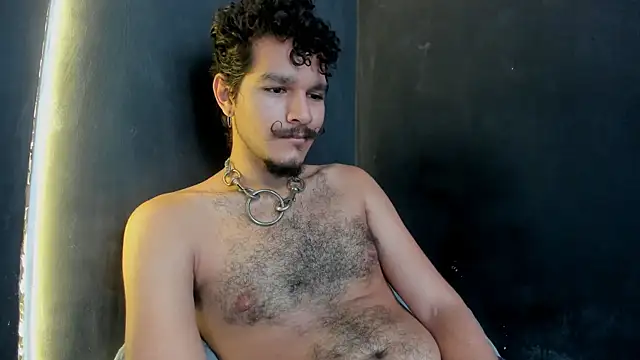 Snapshot of die_mond chatting on 12/13/25, 07:53 die mond online show from 12/13/25, 07:53