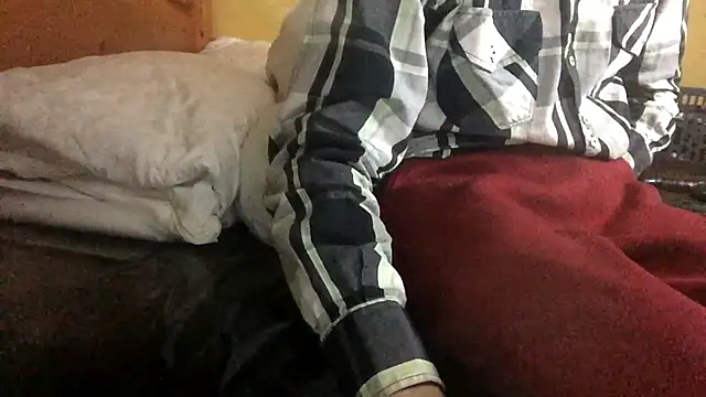 ThatGuyNextDoor1992 online show from 02/25/25, 06:58