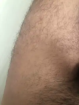 Snapshot of gokhanbey34 chatting on 10/28/25, 11:03 gokhanbey34 online show from 10/28/25, 11:03