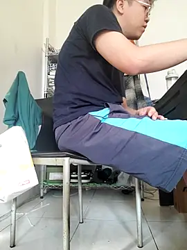 Snapshot of ksshp9502 chatting on 10/25/25, 07:27 ksshp9502 online show from 10/25/25, 07:27