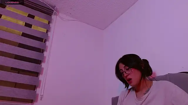 Red-moon1 online show from 12/16/24, 07:21