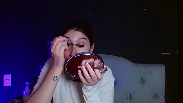 Red-moon1 online show from 05/21/26, 05:14