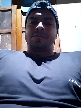 Snapshot of Evandro-Bahia chatting on 10/13/25, 09:37 Evandro-Bahia online show from 10/13/25, 09:37