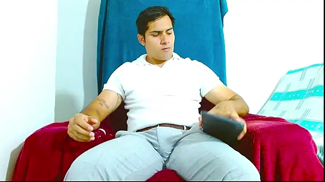 El principe Hector online show from 12/15/25, 03:55