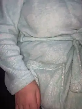 Snapshot of Agata-Anetta chatting on 12/19/25, 05:31 Agata-Anetta online show from 12/19/25, 05:31