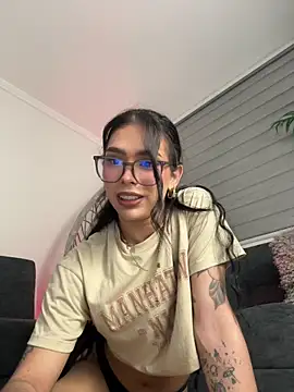 Snapshot of Samantha_Bernardo chatting on 06/09/26, 05:08 Samantha Bernardo online show from 06/09/26, 05:08