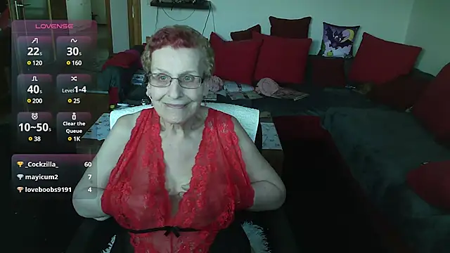 HeisseomaOriginal online show from 12/23/24, 11:25