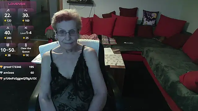 HeisseomaOriginal online show from 12/29/24, 02:31