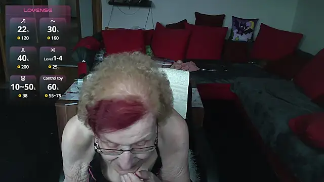 HeisseomaOriginal online show from 02/10/25, 08:20