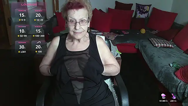 HeisseomaOriginal online show from 09/26/25, 07:45