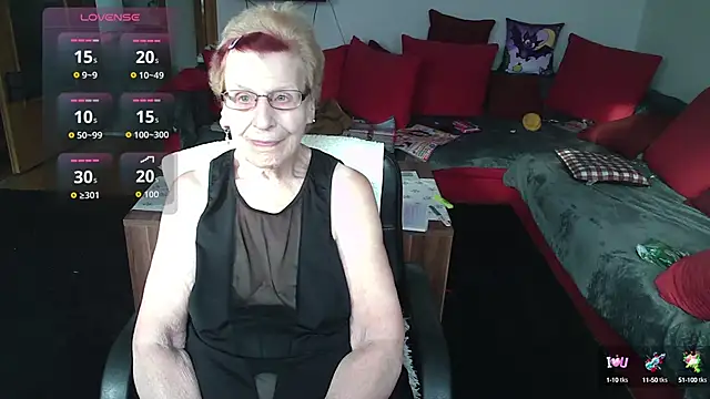 HeisseomaOriginal online show from 10/03/25, 07:27