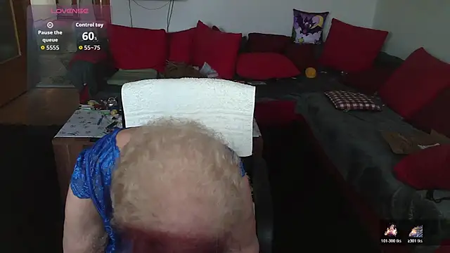 Snapshot of HeisseomaOriginal chatting on 12/01/25, 12:32 HeisseomaOriginal online show from 12/01/25, 12:32