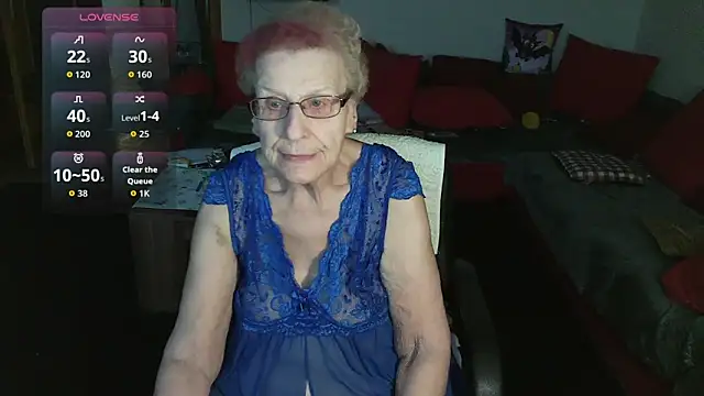 Snapshot of HeisseomaOriginal chatting on 12/02/25, 08:08 HeisseomaOriginal online show from 12/02/25, 08:08