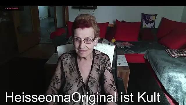 HeisseomaOriginal online show from 06/10/26, 07:07
