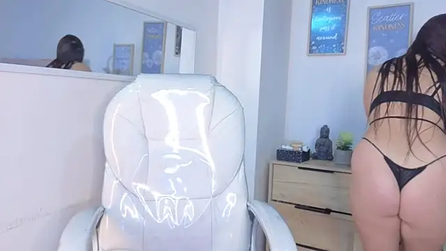 Snapshot of bluee_hazell chatting on 11/21/25, 11:20 bluee hazell online show from 11/21/25, 11:20