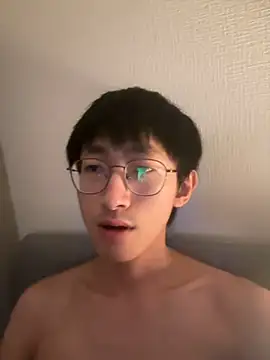 Snapshot of lewdAboyKawaii chatting on 01/08/25, 09:42 lewdAboyKawaii online show from 01/08/25, 09:42