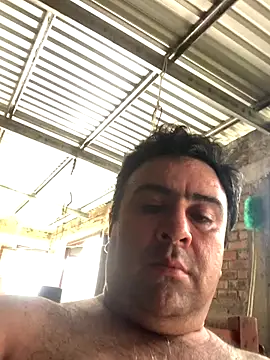 EmilianoGt online show from 10/11/25, 02:04