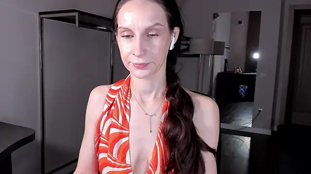 Mila Anders online show from 01/19/26, 05:44