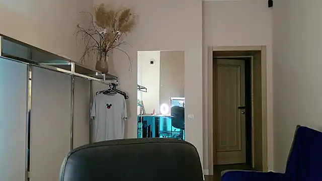 Mila Anders online show from 07/23/26, 04:43