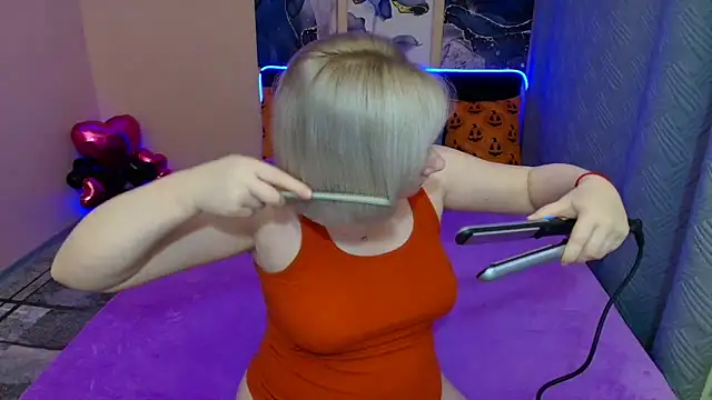 BlondPearl online show from 11/11/25, 09:48