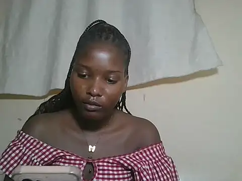 Snapshot of sexyjanett chatting on 10/02/25, 04:25 sexyjanett online show from 10/02/25, 04:25