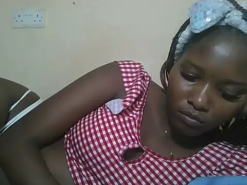 Snapshot of sexyjanett chatting on 10/11/25, 10:19 sexyjanett online show from 10/11/25, 10:19