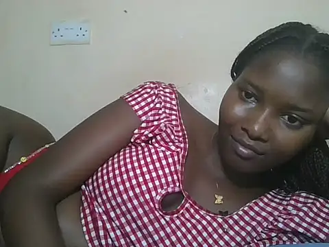 Snapshot of sexyjanett chatting on 10/13/25, 08:09 sexyjanett online show from 10/13/25, 08:09