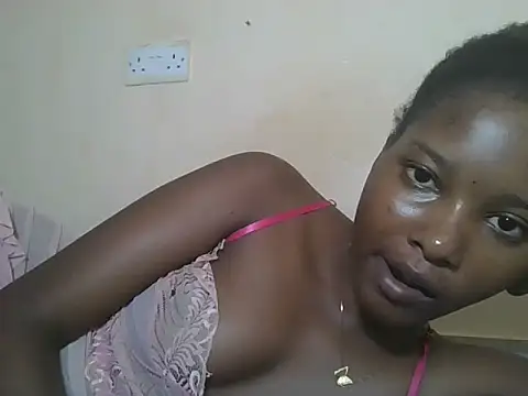 Snapshot of sexyjanett chatting on 11/28/25, 07:00 sexyjanett online show from 11/28/25, 07:00