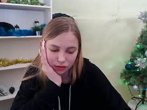 Snapshot of klerkarina chatting on 12/22/24, 09:11 klerkarina online show from 12/22/24, 09:11
