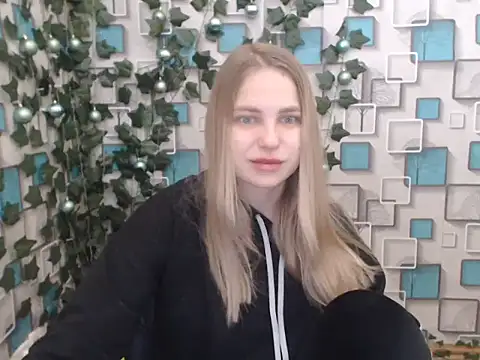 Snapshot of klerkarina chatting on 01/17/25, 05:42 klerkarina online show from 01/17/25, 05:42