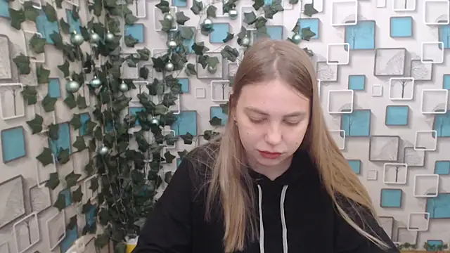 Snapshot of klerkarina chatting on 01/20/25, 05:48 klerkarina online show from 01/20/25, 05:48