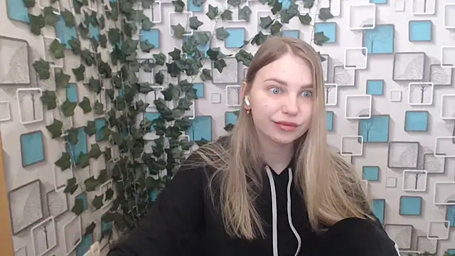 Snapshot of klerkarina chatting on 02/18/25, 06:15 klerkarina online show from 02/18/25, 06:15