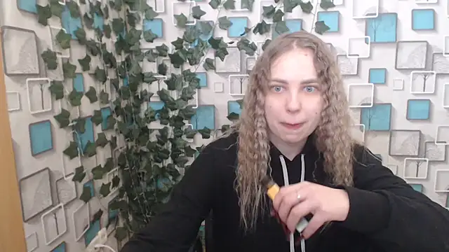 Snapshot of klerkarina chatting on 03/06/25, 05:46 klerkarina online show from 03/06/25, 05:46