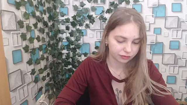 Snapshot of klerkarina chatting on 03/07/25, 05:40 klerkarina online show from 03/07/25, 05:40