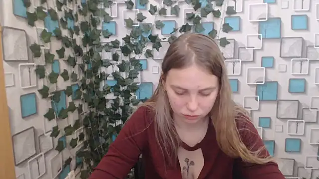 Snapshot of klerkarina chatting on 03/07/25, 08:45 klerkarina online show from 03/07/25, 08:45