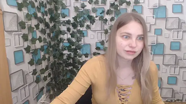 Snapshot of klerkarina chatting on 03/17/25, 05:34 klerkarina online show from 03/17/25, 05:34