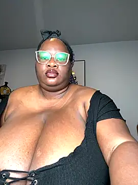 SexyHugeblackTitties online show from 11/17/25, 01:06