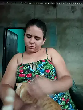 Snapshot of ValeriaSantos- chatting on 10/07/25, 11:40 ValeriaSantos- online show from 10/07/25, 11:40