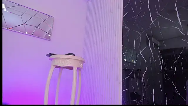 Snapshot of Sophia_Cameron chatting on 11/30/25, 10:36 Sophia Cameron online show from 11/30/25, 10:36