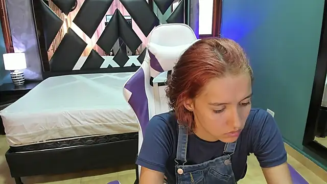 Linda4Petite online show from 12/27/24, 06:10