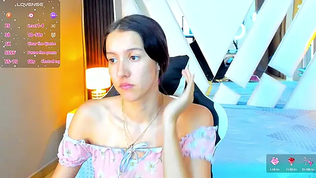 Snapshot of Linda4Petite chatting on 10/03/25, 06:38 Linda4Petite online show from 10/03/25, 06:38