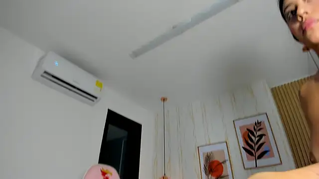 CameronCollins  online show from 01/04/25, 10:24