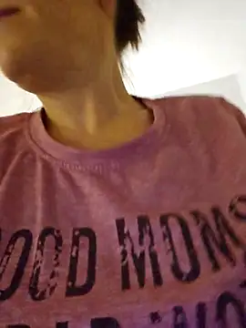 Ellie-L-Elizabeth online show from 11/27/25, 12:51